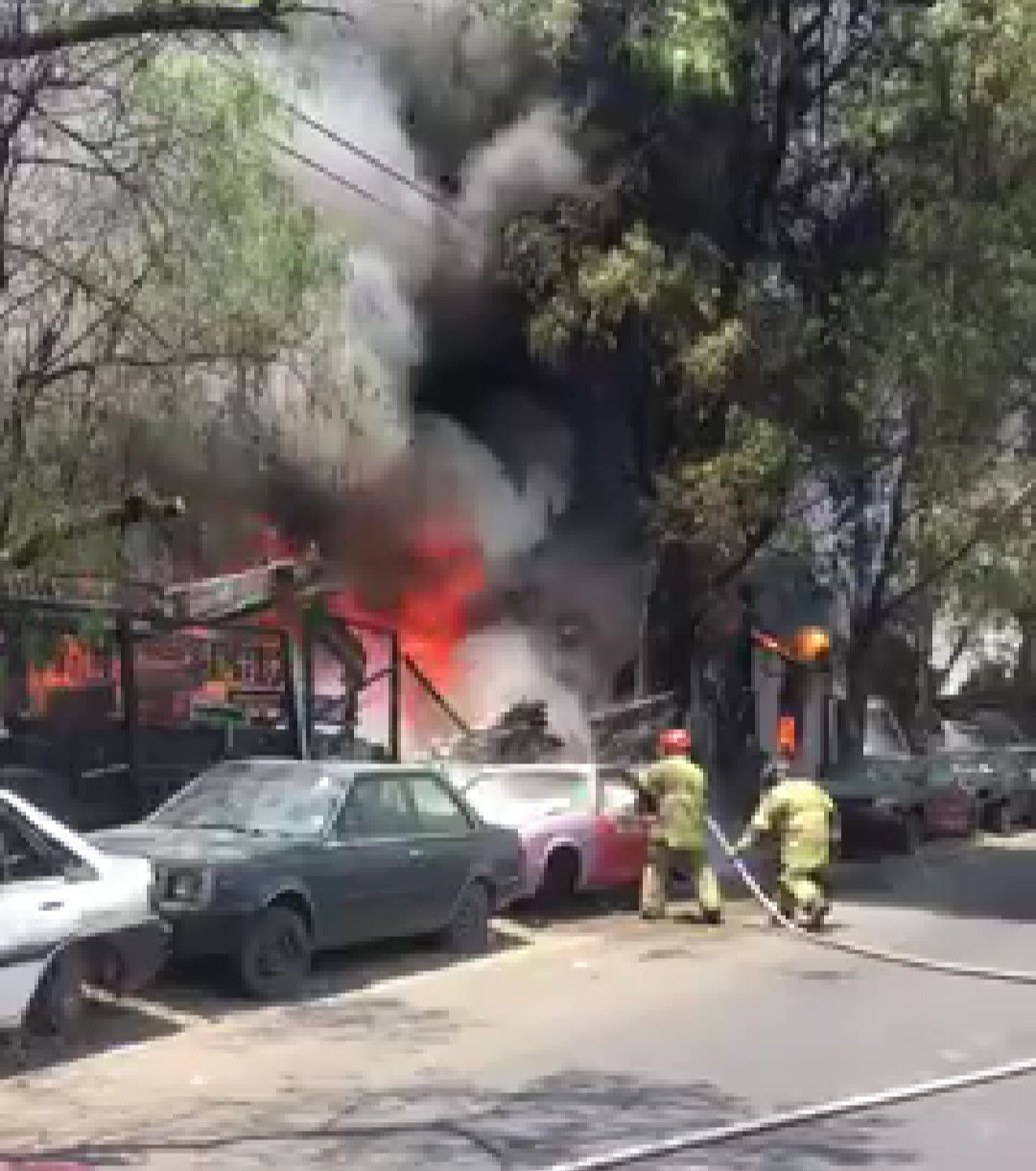 Se registra incendio sobre carretera México-Texcoco
