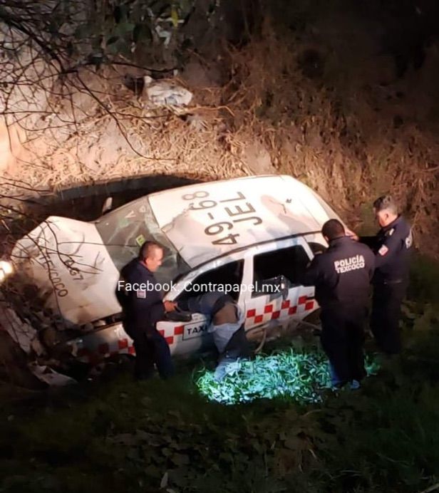 Chófer de taxi pierde la vida tras caer a barranca en poblado de Texcoco 