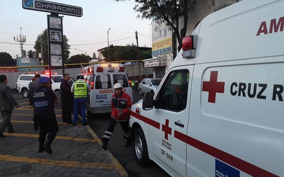 3 personas lesionadas por corto circuito en el metro Chabacano
