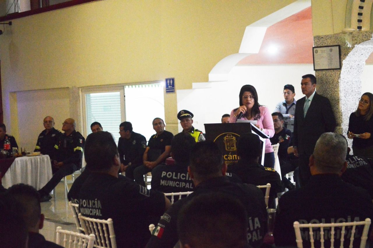 Cumple Ayuntamiento de Tecámac con entrega de retroactivos y aumentos de sueldo a policías. 