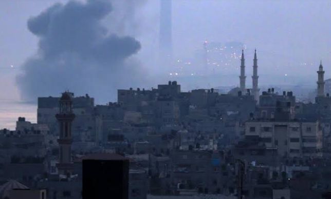 Gaza e Israel enfrentan bombardeos mutuos