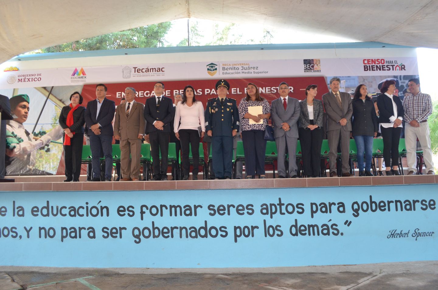 BECAS PARA ESTUDIANTES EN TECAMAC.