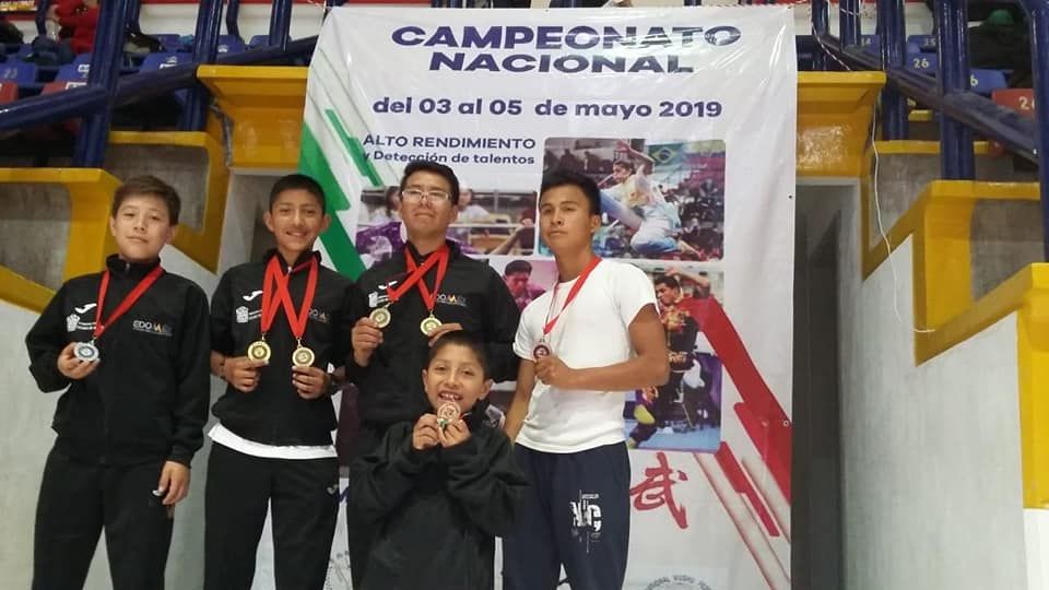 Alcaldesa felicitó a deportistas de Tepetlaoxtoc hacia China