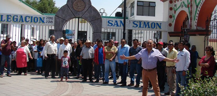 Pobladores de San Simón se concentran en la entrada de la delegación piden se les reconozca como Delegados