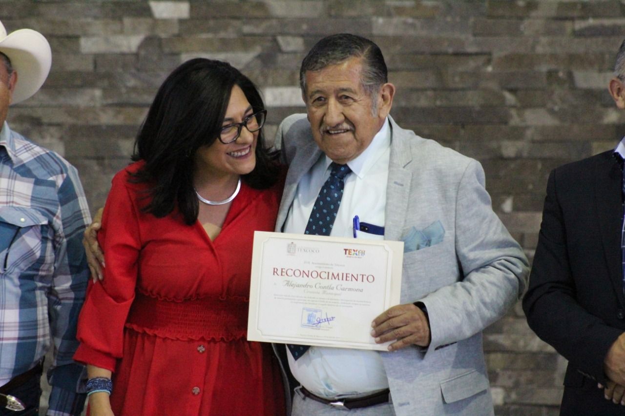Alejandro Contla Carmona elegido cronista de Texcoco