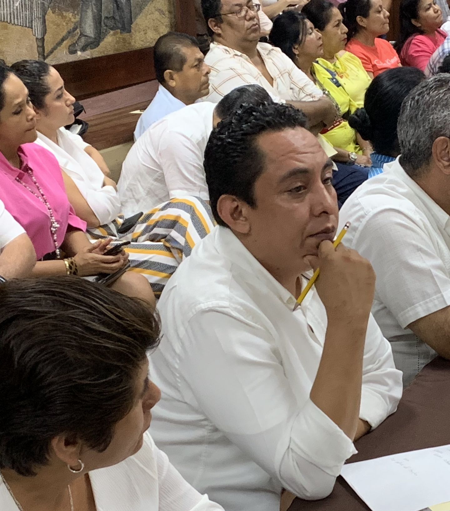 Celebra Ilich Lozano la aprobación del presupuesto en Acapulco 