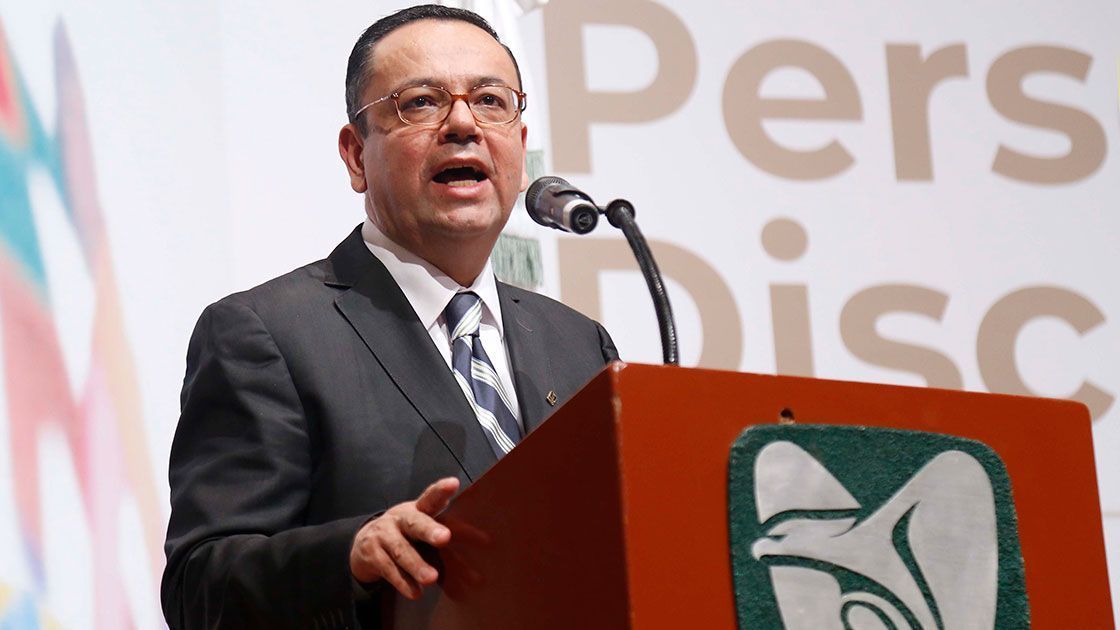 Germám Martínez Cázarez presentó su renuncia como director general del IMSS acusa injerencia de Hacienda 