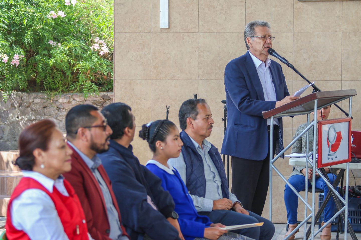 Alcalde de Chimalhuacán inaugura aulas en Tlaixco