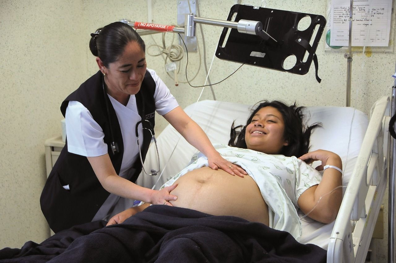 Imparte ISEM capacitación para atención a mujeres embarazadas