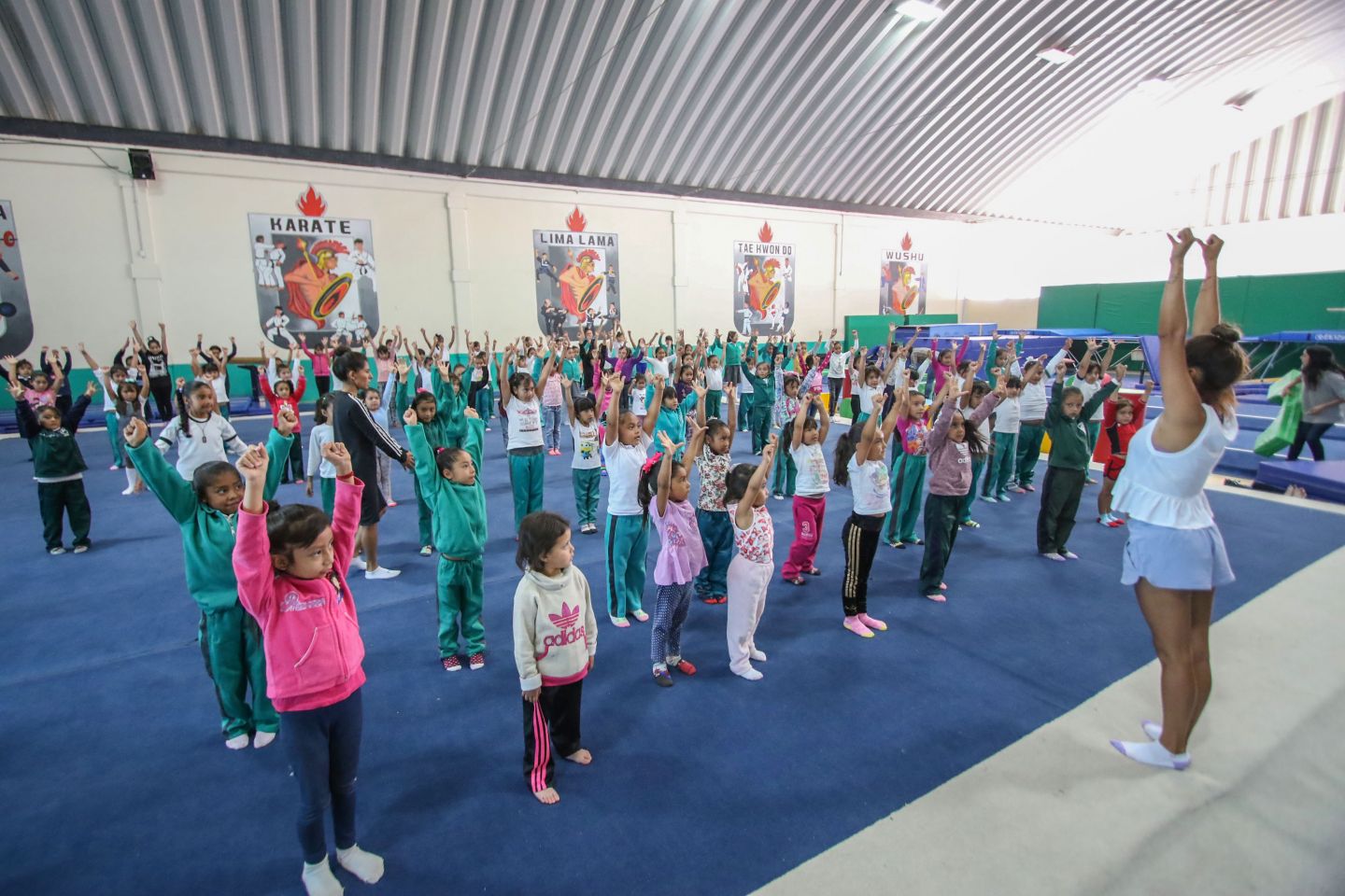 Chimalhuacán brinda clases gratuitas de gimnasia rítmica