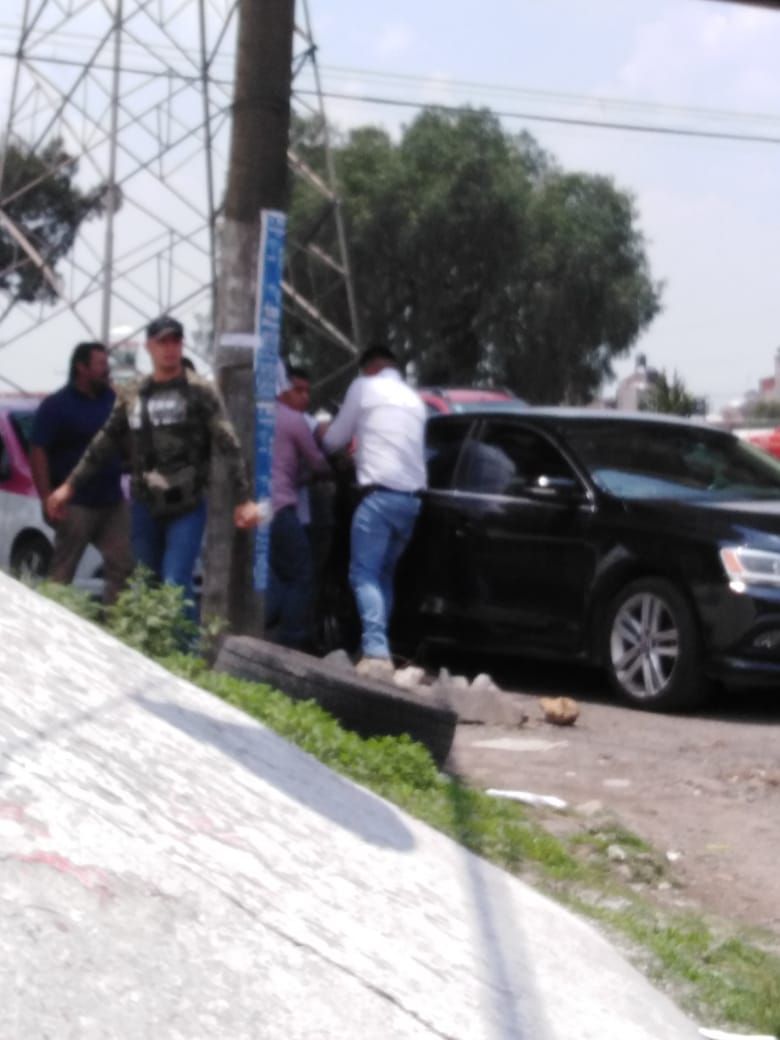 Ministeriales del Edomex agreden y roban equipo a reportera en Ecatepec