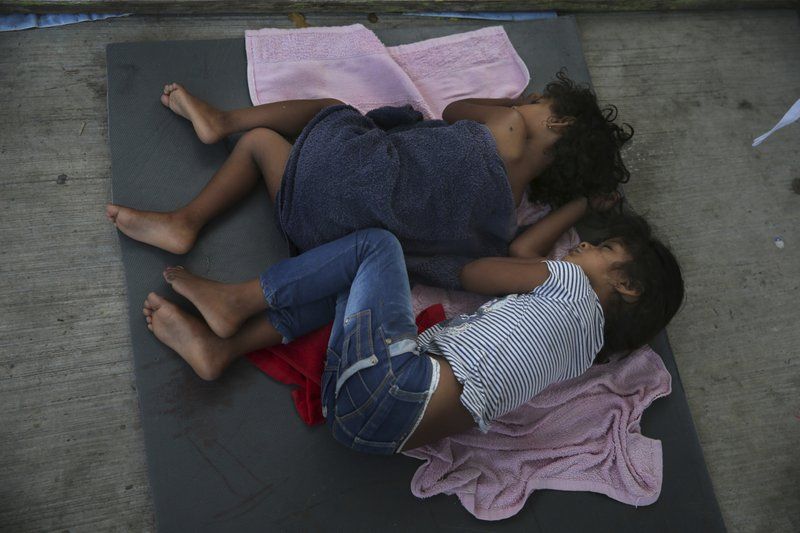 México asiste a miles de niños migrantes no acompañados