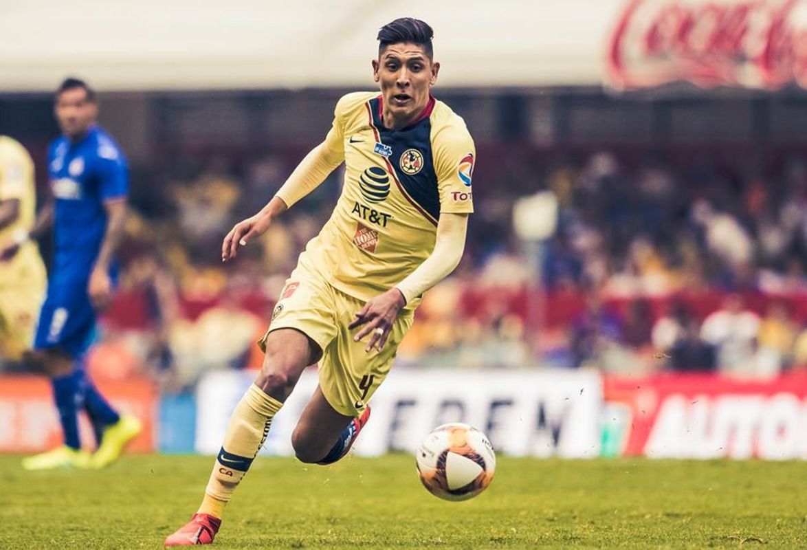 Oficial: décimo futbolista mexicano al Ajax de Holanda