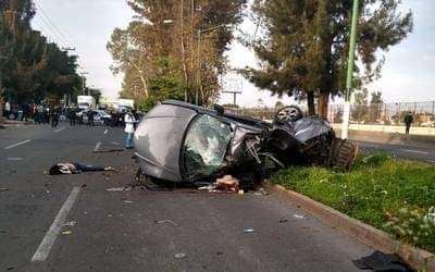 Mueren tres personas por un terrible choque automovilístico en Nezahualcóyotl 