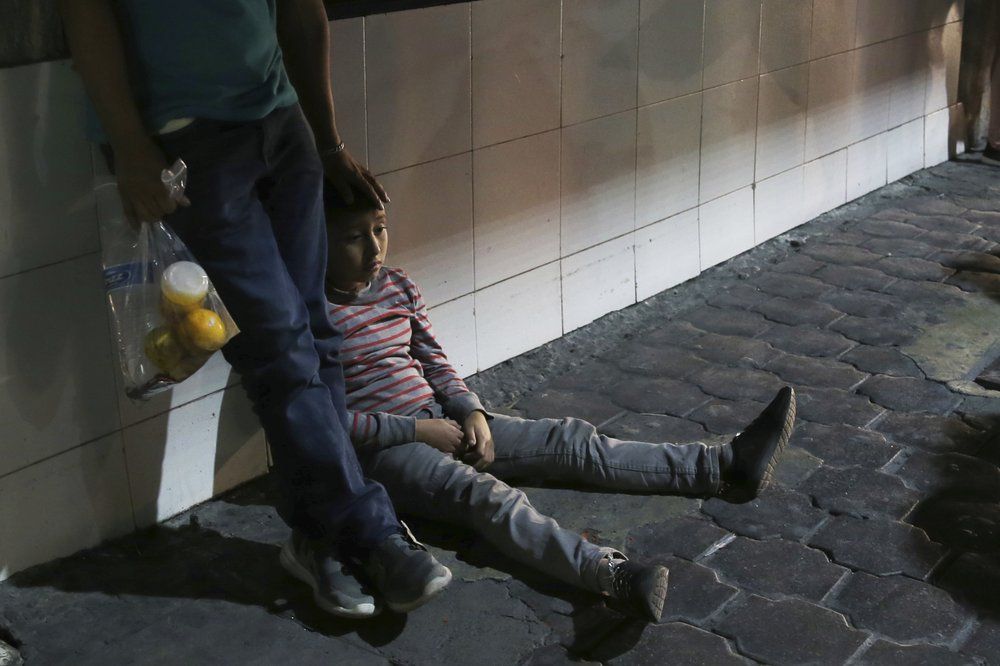 Migrantes devueltos de Estados Unidos son abandonados en Monterrey