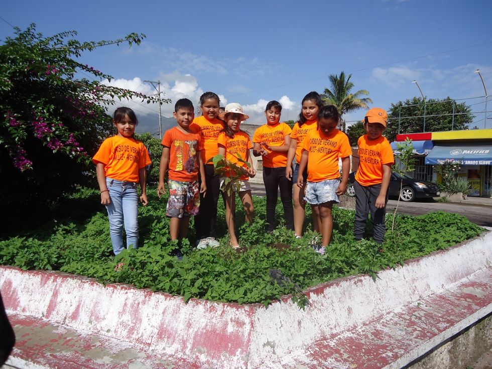 Instituto de la Mujer de Tepic, concientiza a niños sobre la importancia de la reforestación