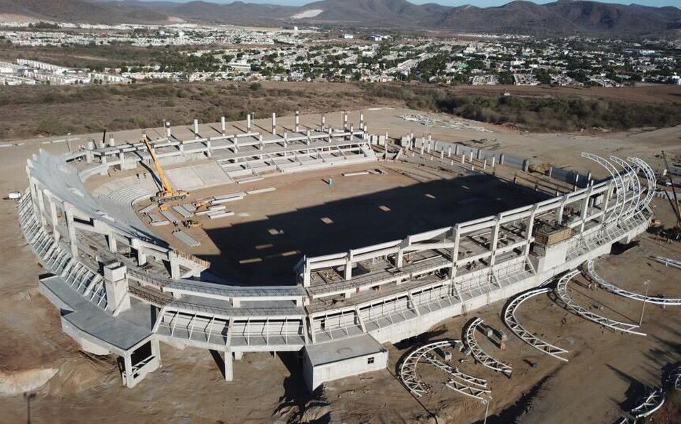 Sombra del narco en construcción de estadio de futbol en México