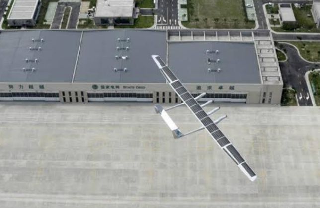 Avión solar de China realiza su primer vuelo