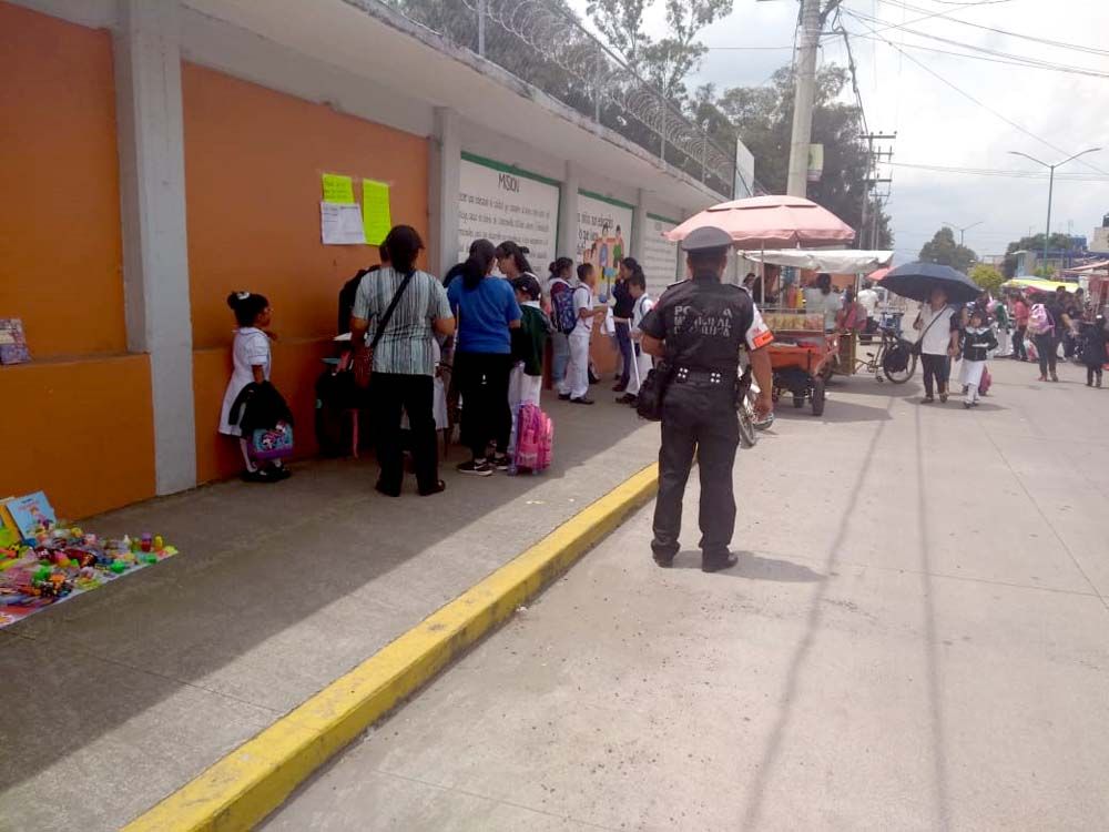 ’Escuela segura’ con operativos policíacos en Ixtapaluca