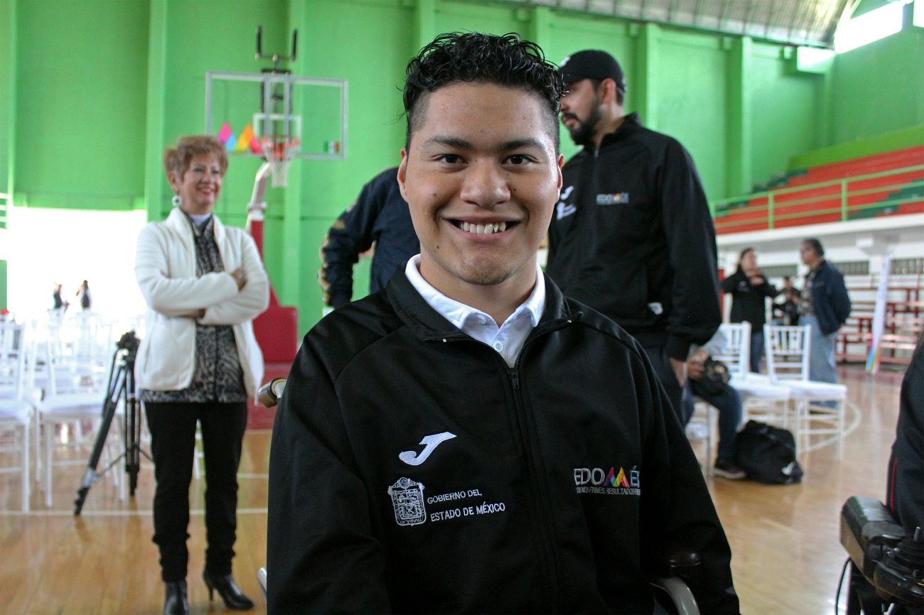 Presente Joshua Márquez hacer sonar el himno nacional en Lima 2019 