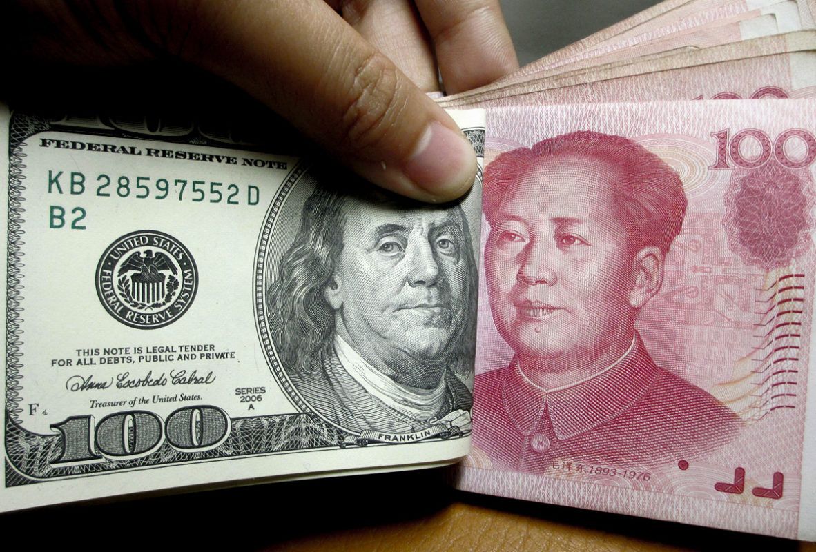 China responde a aranceles de EEUU con devaluación del Yuan