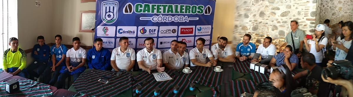 Presentan ’Cafetaleros de Córdoba’.
