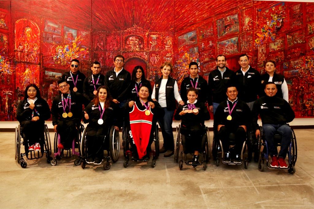 Los medallistas parapanamericanos visitan el Museo del Deporte del Edoméx