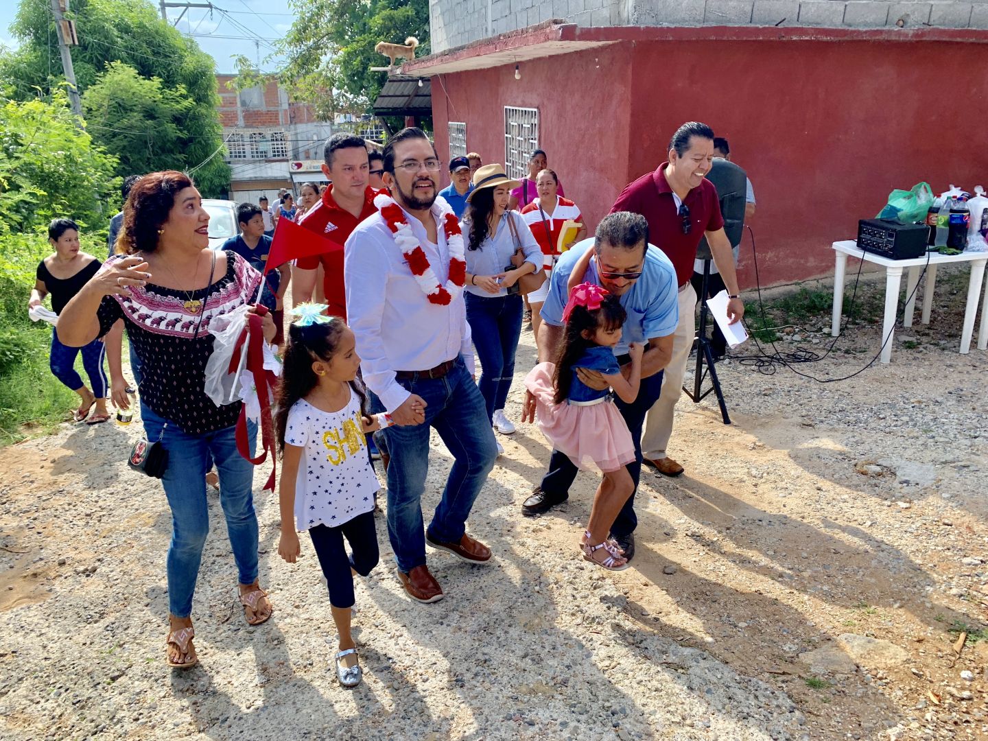 Cumple Moy Reyes promesa de campaña; arranca obra en la Alta Loma la Esperanza 