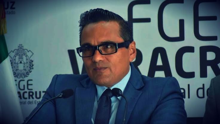 Giran orden de aprehensión contra exfiscal de Veracruz por secuestro 