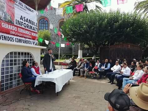 En Acatlan, Gerardo Fernández Noroña se pronunció a favor de mantener el fuero a legisladores.