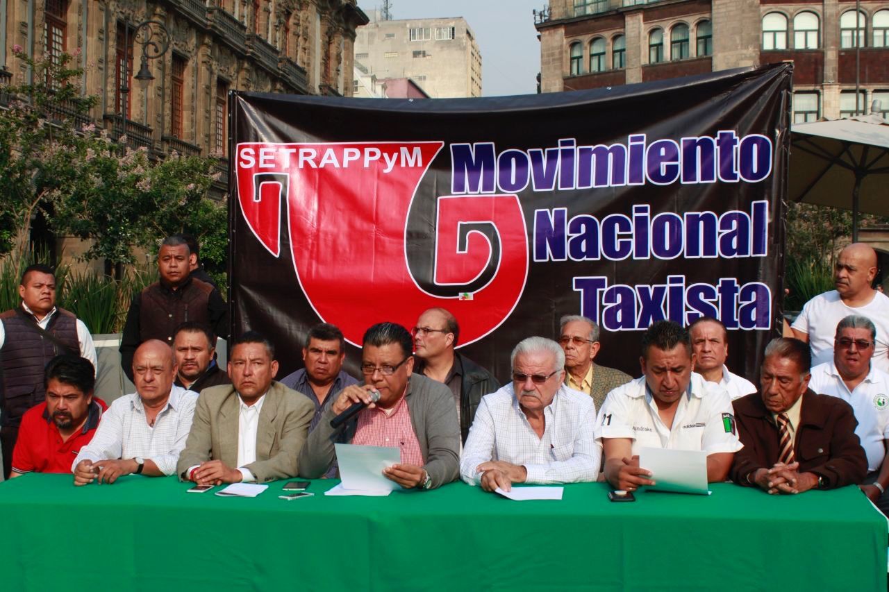  Recorre Gobernación una semana la definición de la ruta jurídica a taxistas de CDMX 