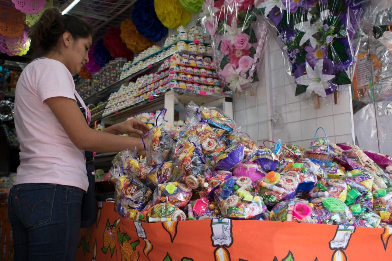 Ayuntamiento de Córdoba invita a realizar compras en mercados locales para ’Todos Santos’