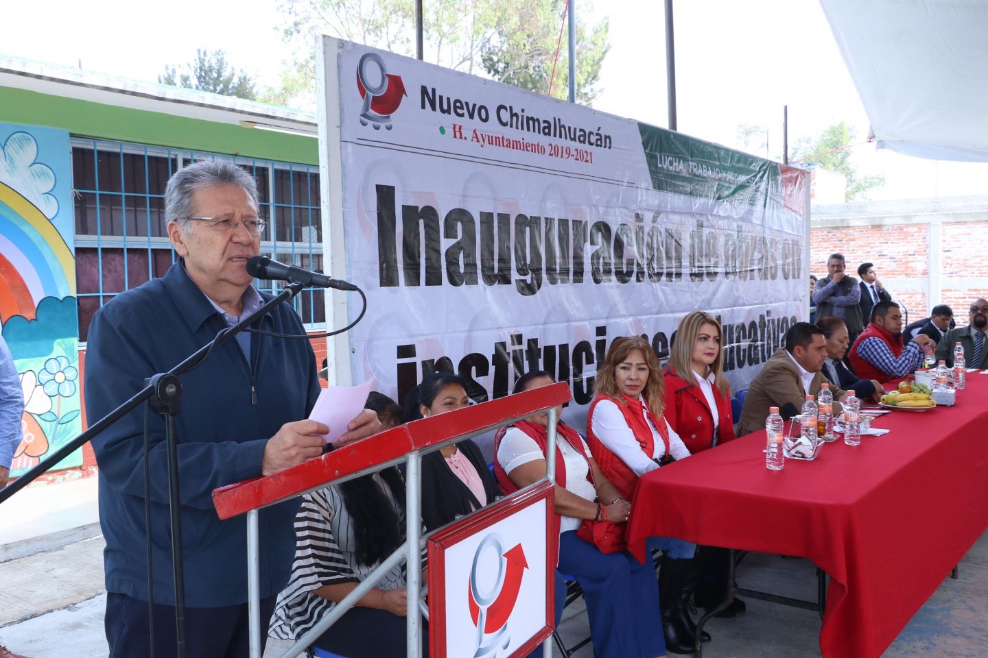Alcalde de Chimalhuacán inaugura obras en escuelas de Alfareros y Artesanos