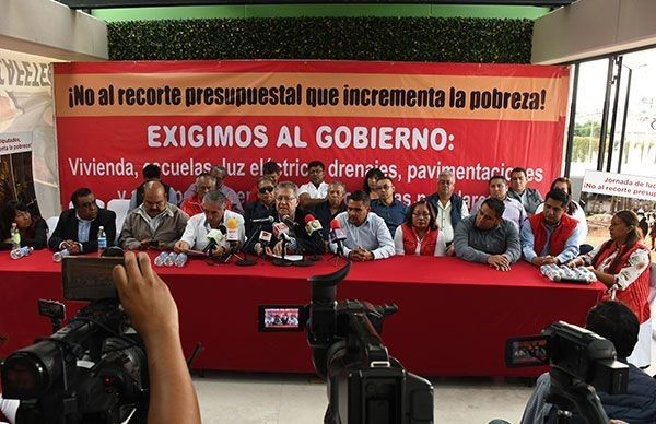 Ante la indiferiencia de AMLO de no aportar recursos para obra poblica el gobierno de Chimalhuacan seguira manifestandose ante las instancias federales: JTRB
