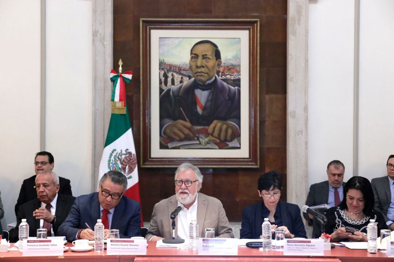 Comisión Intersecretarial de Atención Integral en Materia Migratoria, no invade atribuciones: Alejandro Encinas

