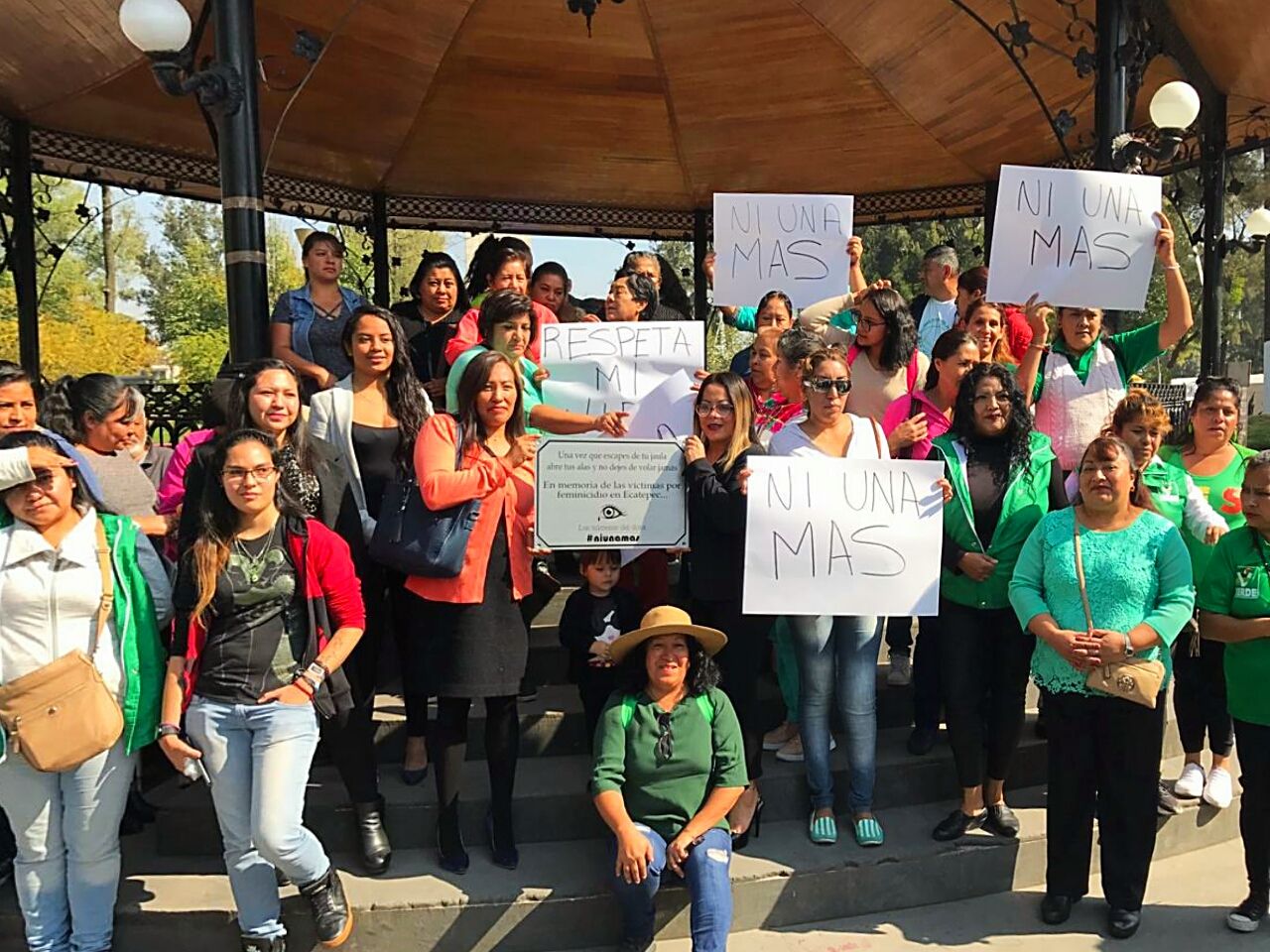 Mujeres integrantes del Colectivo Ecatepec exigir mayor seguridad y alto a los feminicidios
