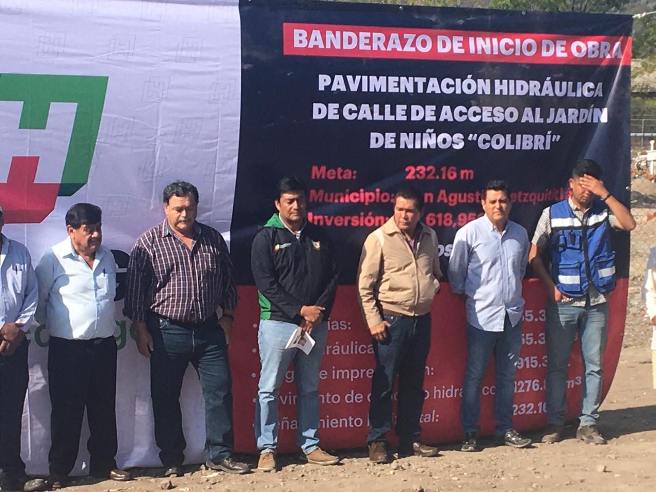 Dan inicio a los trabajos de pavimentación hidráulica en San Agustín Metzquititlán