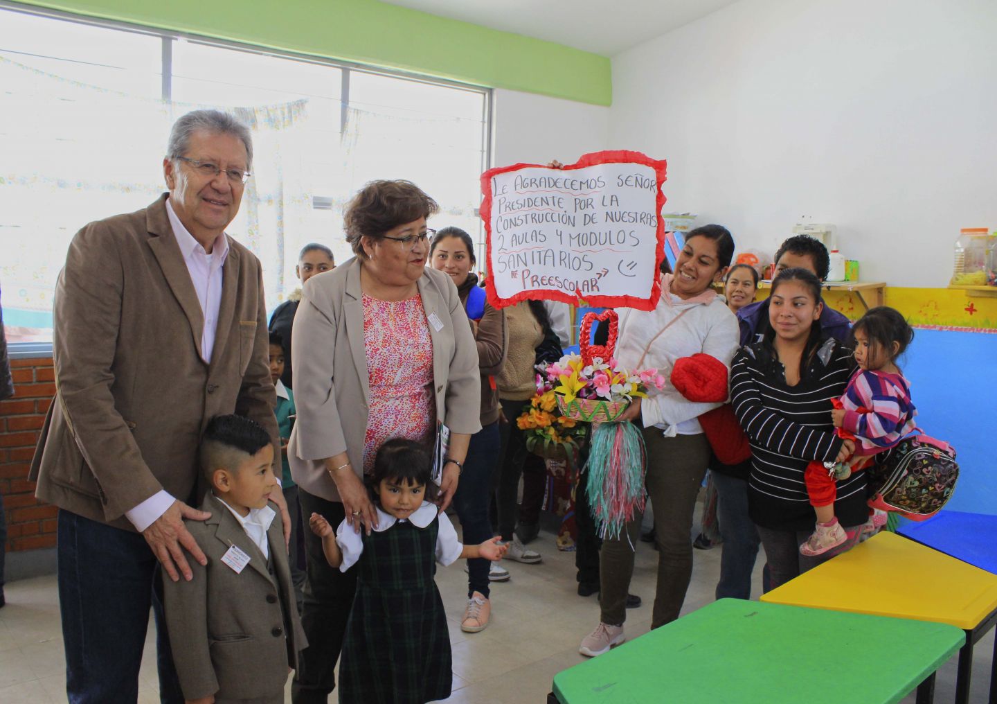 Avanza programa de rehabilitación de escuelas en el Ejido Santa María