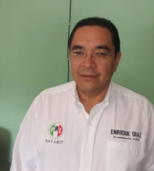 En el PRI hay muchas mujeres y hombres, no que sean rescatables, sino valiosos: 
Enrique Díaz