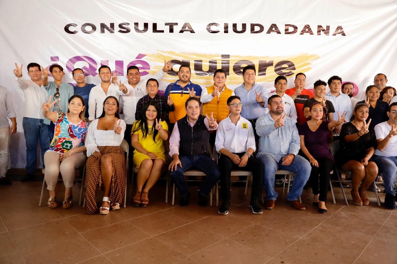 Presentan jóvenes de la asociación ’Evoluciona’ la Consulta Ciudadana ¿Qué Quiere Guerrero?