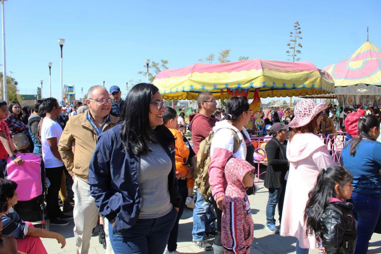 Más de 15 mil niños disfrutaron del festival del día de Reyes en Texcoco.
