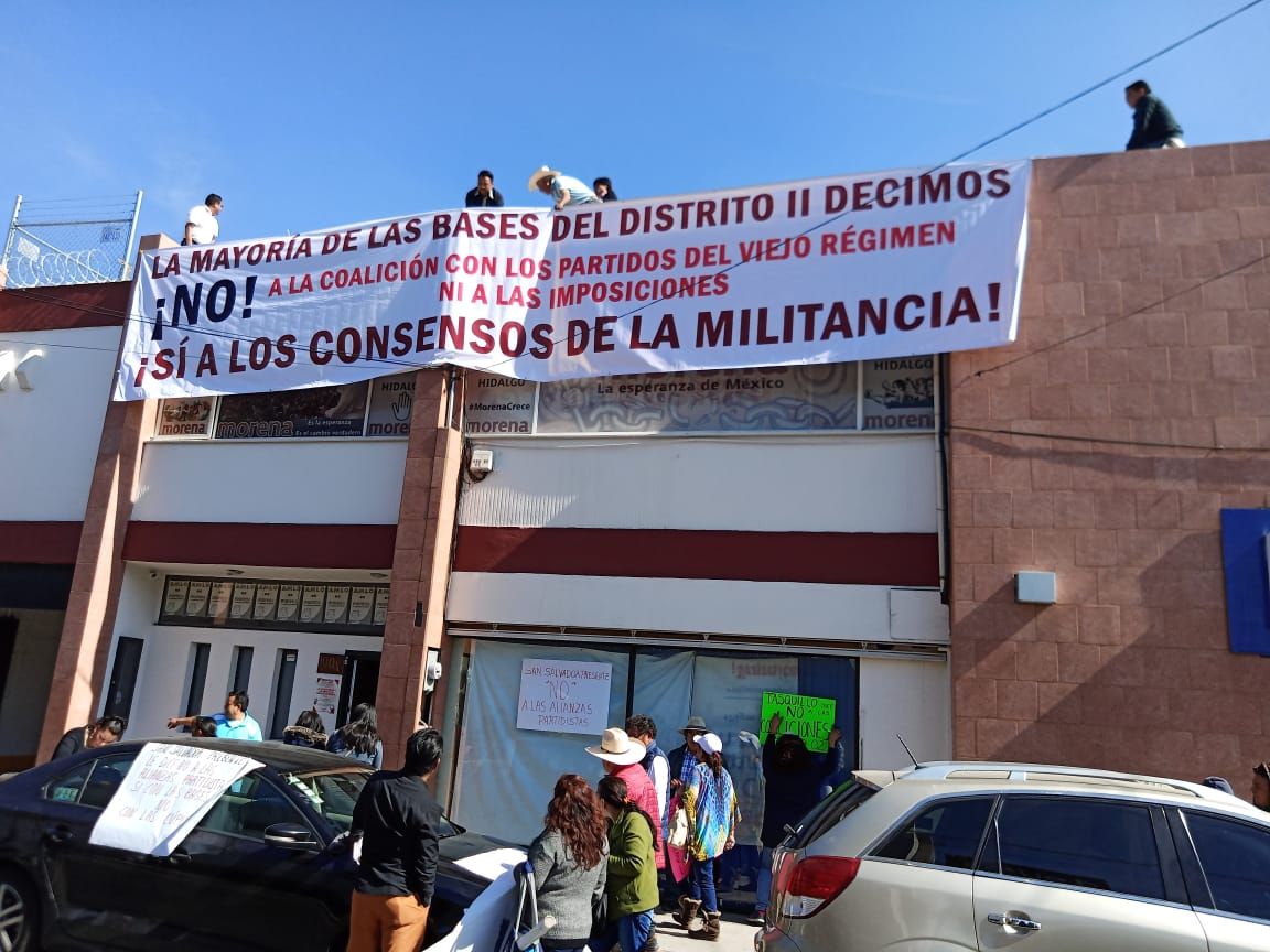 Acarreados de Lucero Ambrocio y Gustavo Callejas se manifestaron contra coaliciones
