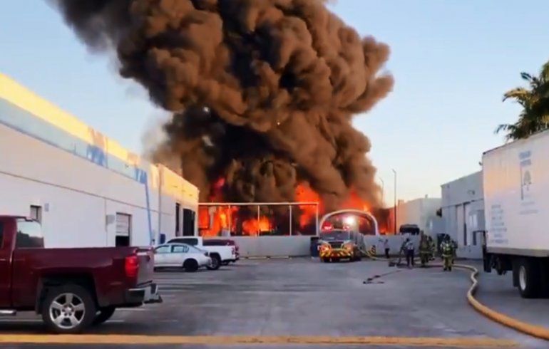 Gran incendio en planta procesadora de aceite reciclado en Doral