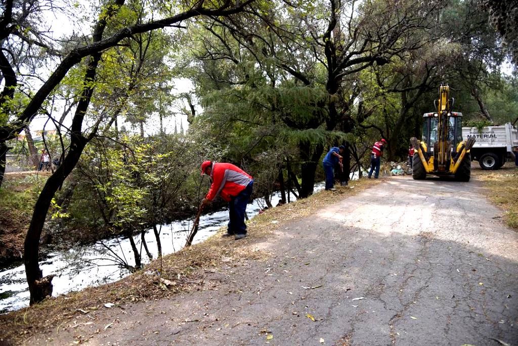 La CAEM participa en trabajos de limpieza en el Río Cuautitlán