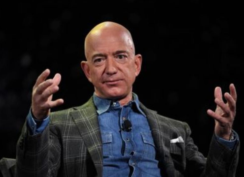 Jeff Bezos aumenta su fortuna en 13.200 millones de dólares en 15 minutos