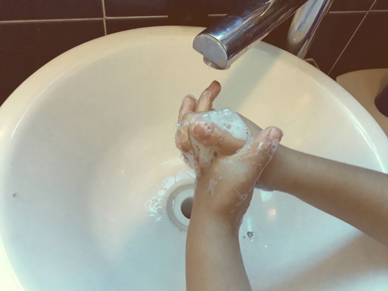 La correcta técnica de lavado de manos ayuda a prevenir contagios y enfermedades
