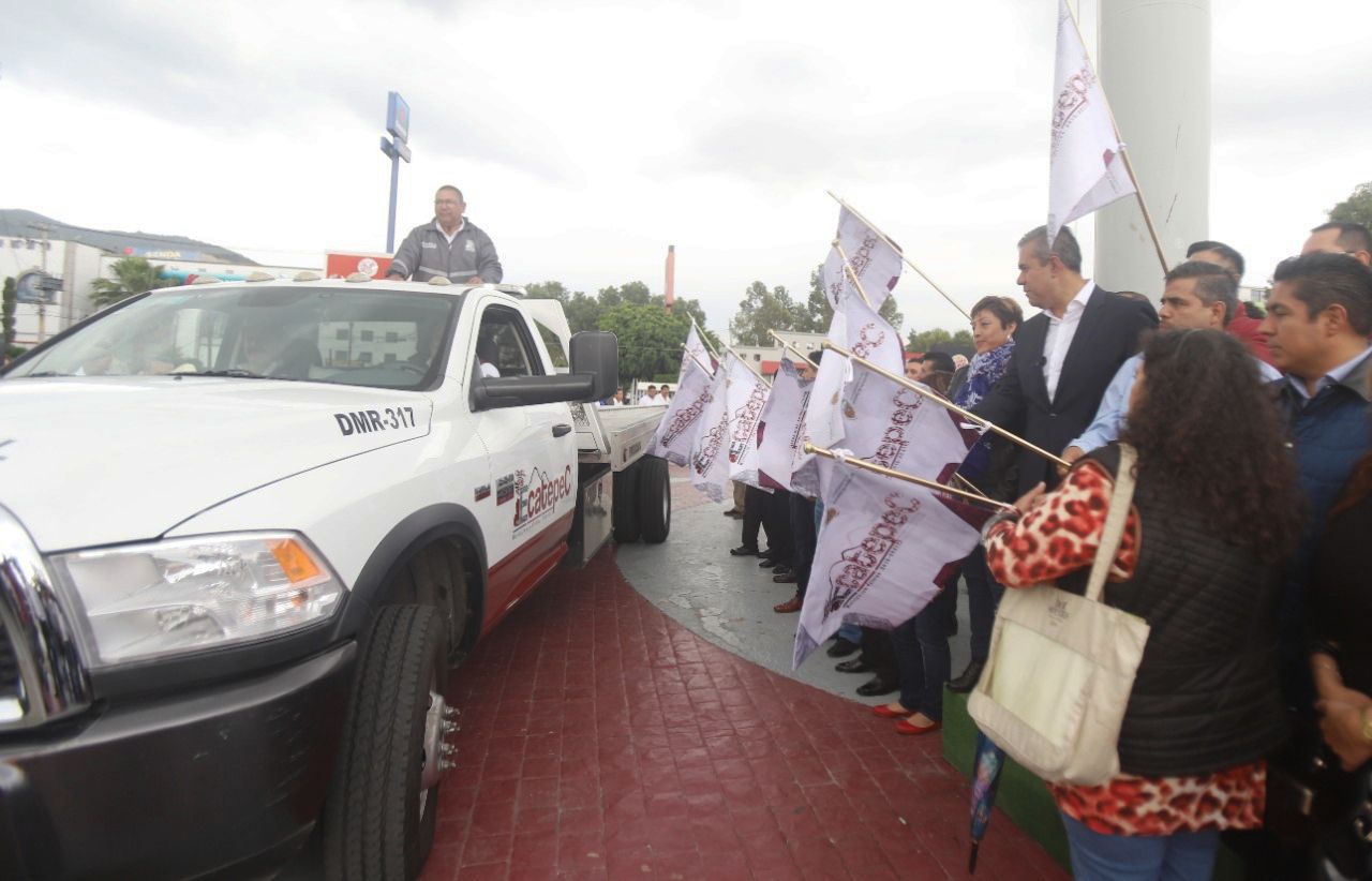 Grúas brindan auxilio gratuito a 966 automovilistas de Ecatepec