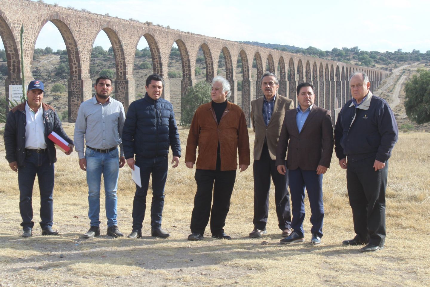 Visita Miguel Torruco arquería mayor del Acueducto del Padre Tembleque en Zempoala Hidalgo