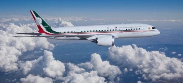 Morena formaliza iniciativa que permite rifar avión presidencial