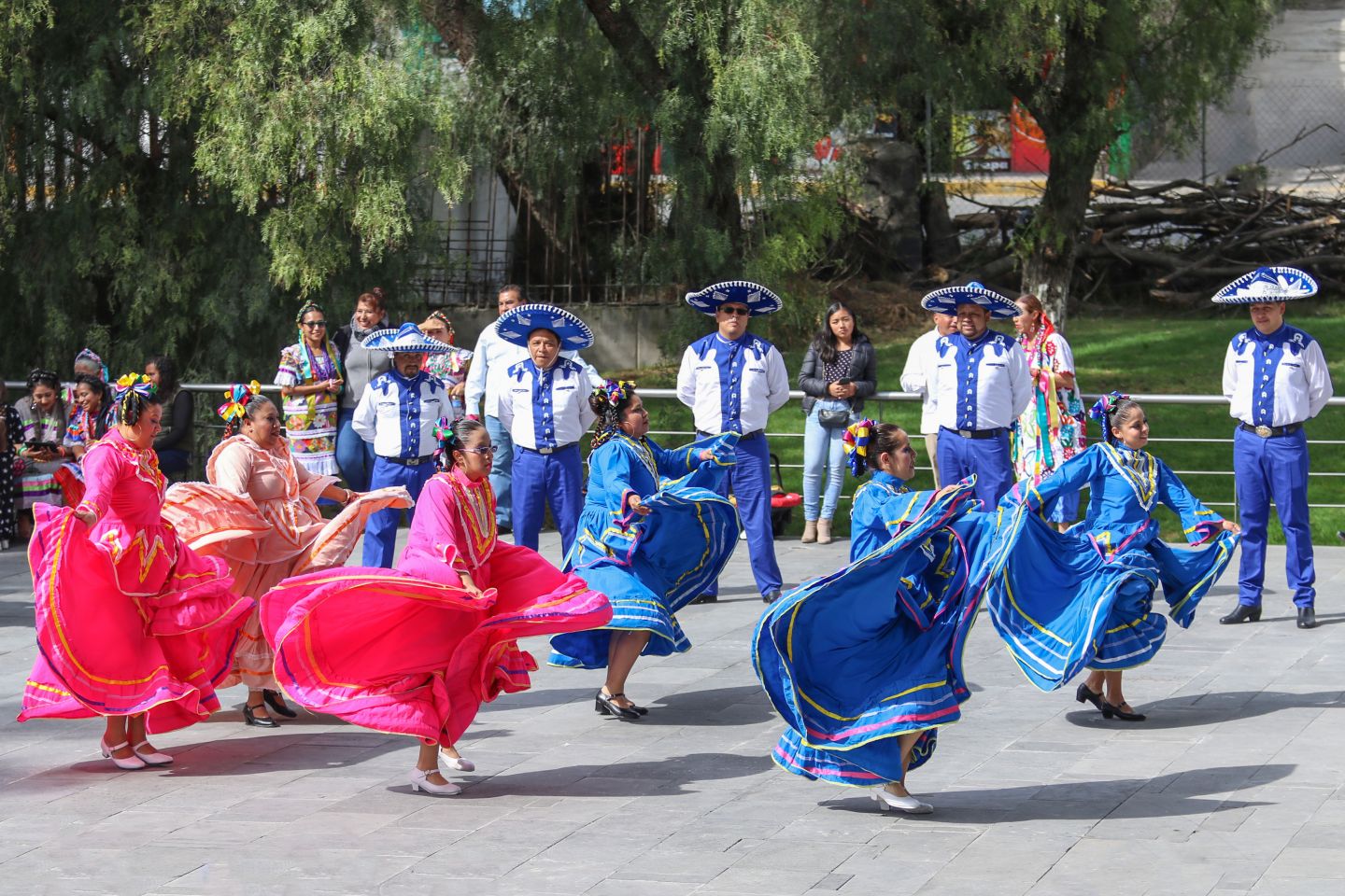 Docentes chimalhuacanos participan en competencia estatal deportiva y cultural